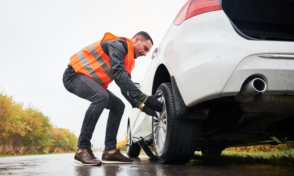 Flat tire assistance service